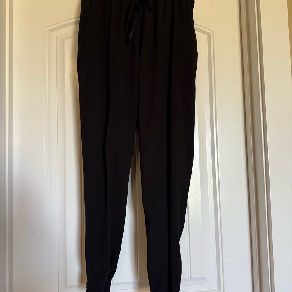 Mono B Black woman’s Joggers
